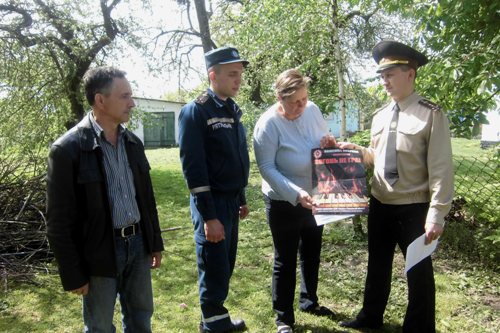Рятувальники навчили селян основних правил безпеки життєдіяльності