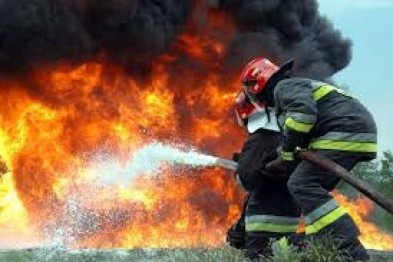 На дорозі загорілася машина