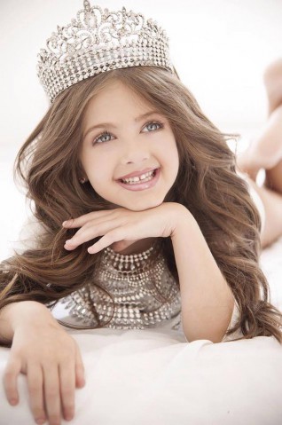 Поспішайте стати Mini-Miss Dubno 2016!
