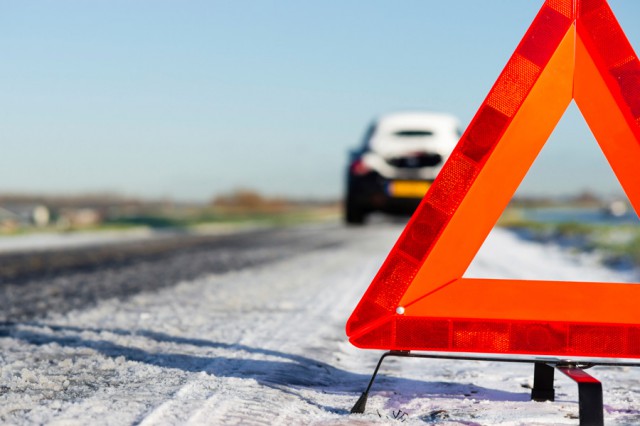 Упродовж вихідних через опади сталося 12 автопригод