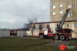 Пожежа сталася у квартирі над пожежною частиною