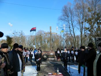 Дубенчани вшанували пам'ять Героїв Небесної Сотні