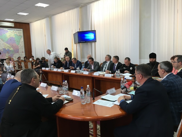 У Рівному думають, як вирішити конфлікт у Птичі