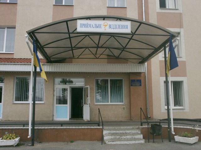 Працівники Дубенської ЦРЛ отримають до свята зарплату