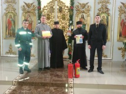 Рятувальники нагадали священнослужителям, як дотримуватися правил пожежної безпеки
