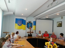 Поляки, одягнені у вишиванки, співали у Дубні українські пісні