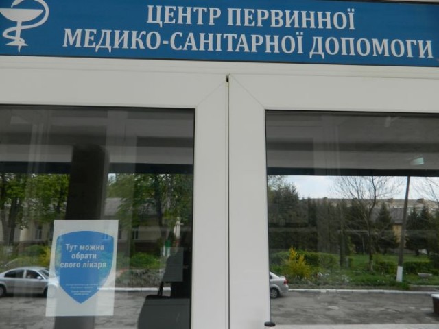У Дубні з лікарями уклали декларації майже 800 пацієнтів