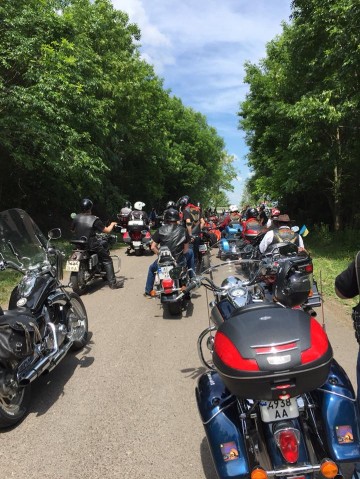 У Дубні зібралися сотні байкерів
