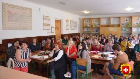 Смизька громада активно готує вчителів Нової української школи