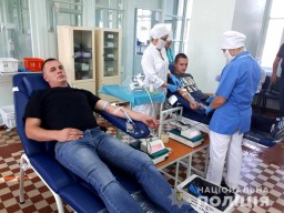 Поліцейські Дубна поповнили запаси донорської крові
